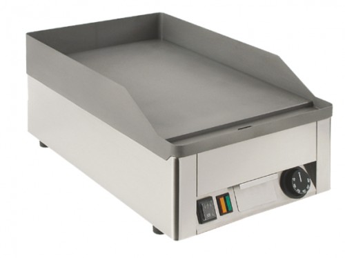 Fry top electric with smooth grey iron surface