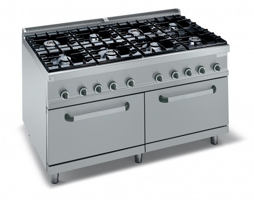 8 BURNER GAS COOKER ON 2 2/1 GAS OVEN