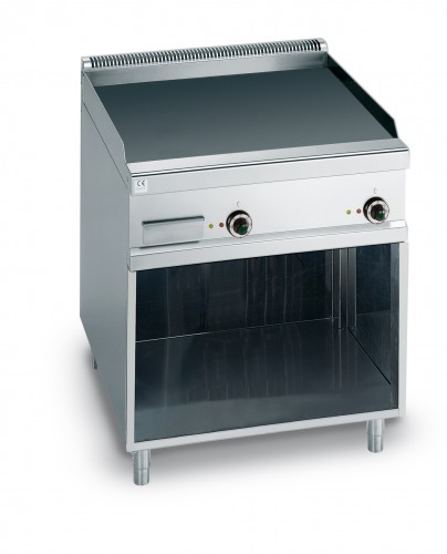 SMOOTH GAS GRIDDLES ON CABINET