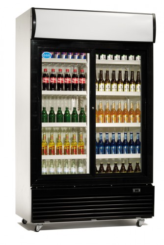 Can cooler with capacity of 1000 liters with sliding doors