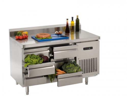 Counter with upstand, 1355x700x970 mm, convection cooling